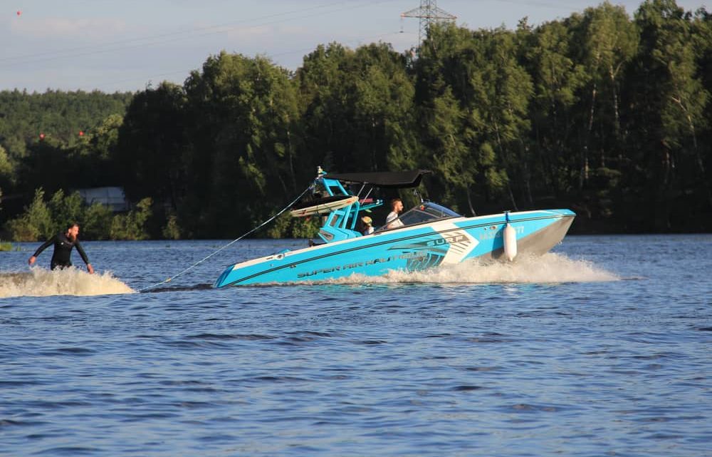 Quel bateau acheter pour pratiquer le ski nautique ?